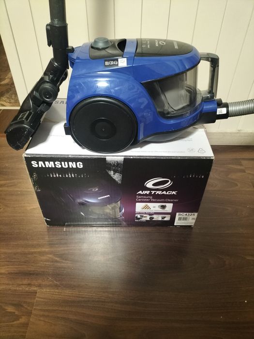 Пилосос Самсунг аир трак с контейнером