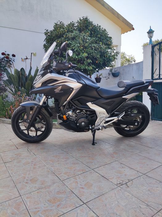 Honda NC para venda
