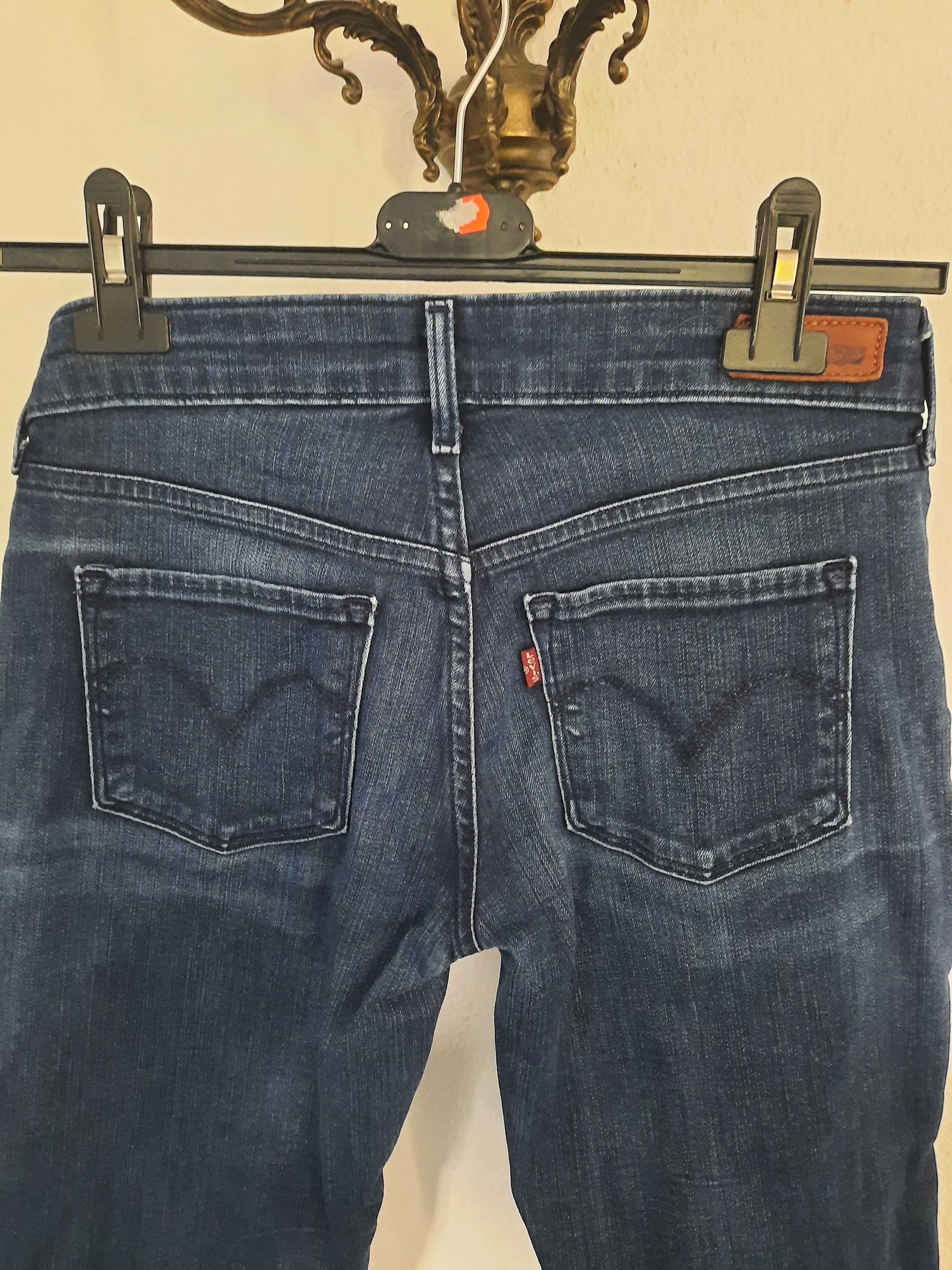 Spodnie Levis 25 Slight Curve