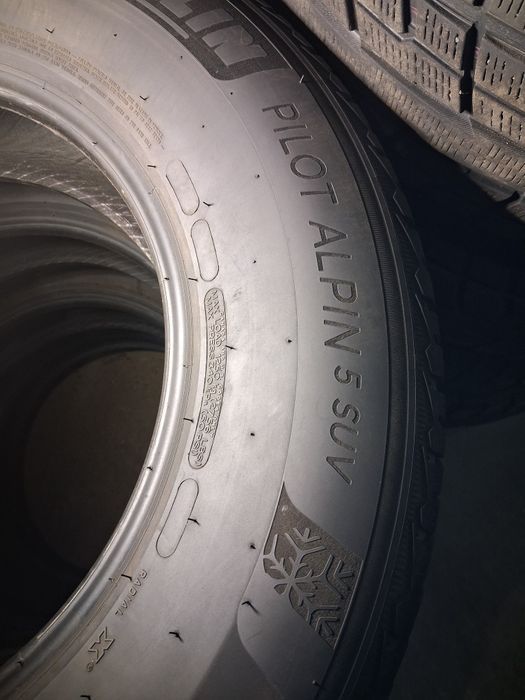 255/70 18 Michelin Pilot Alpin 5 резина зимова КОМПЛЕКТ