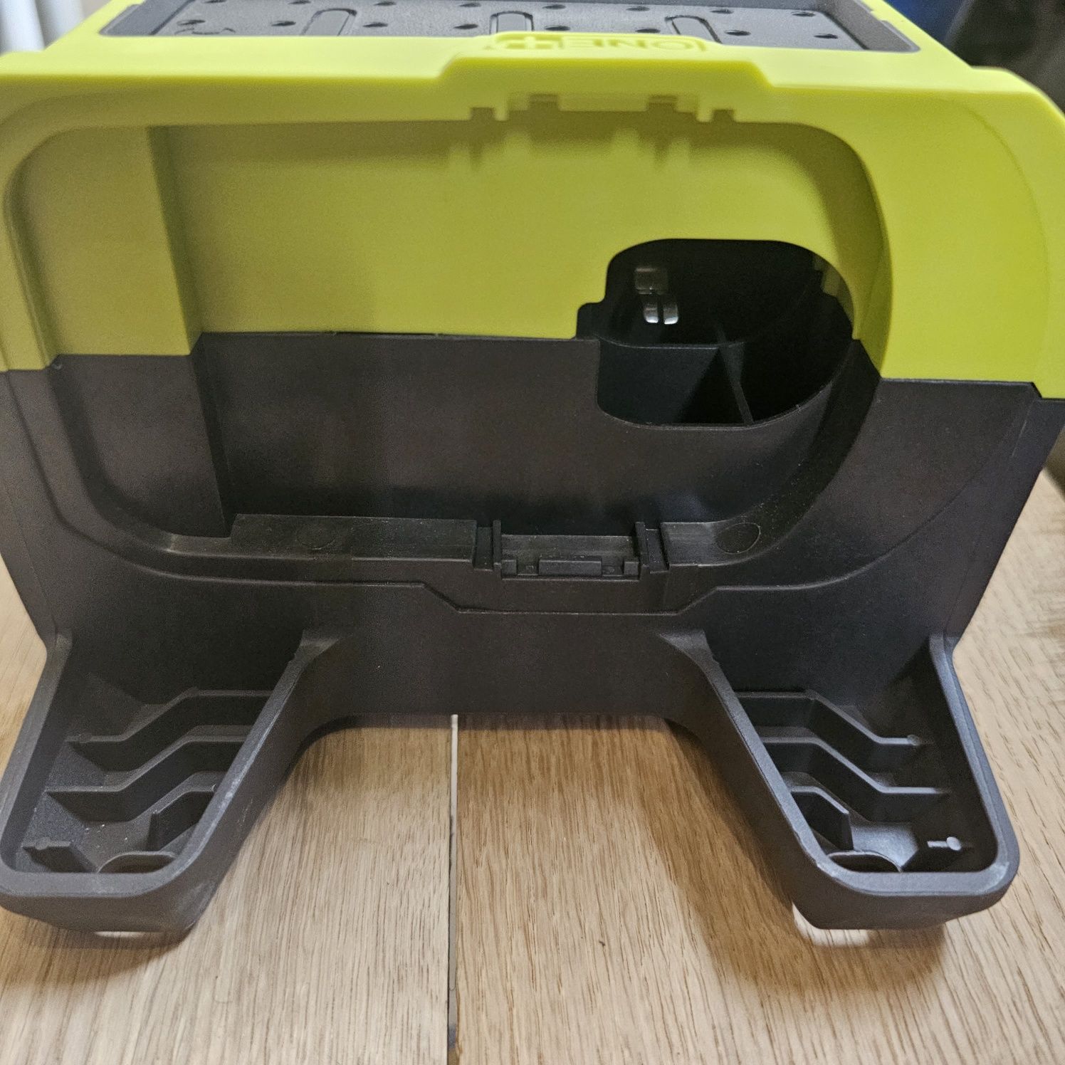 Гравер аккумуляторний Ryobi ONE+ R18RT-0