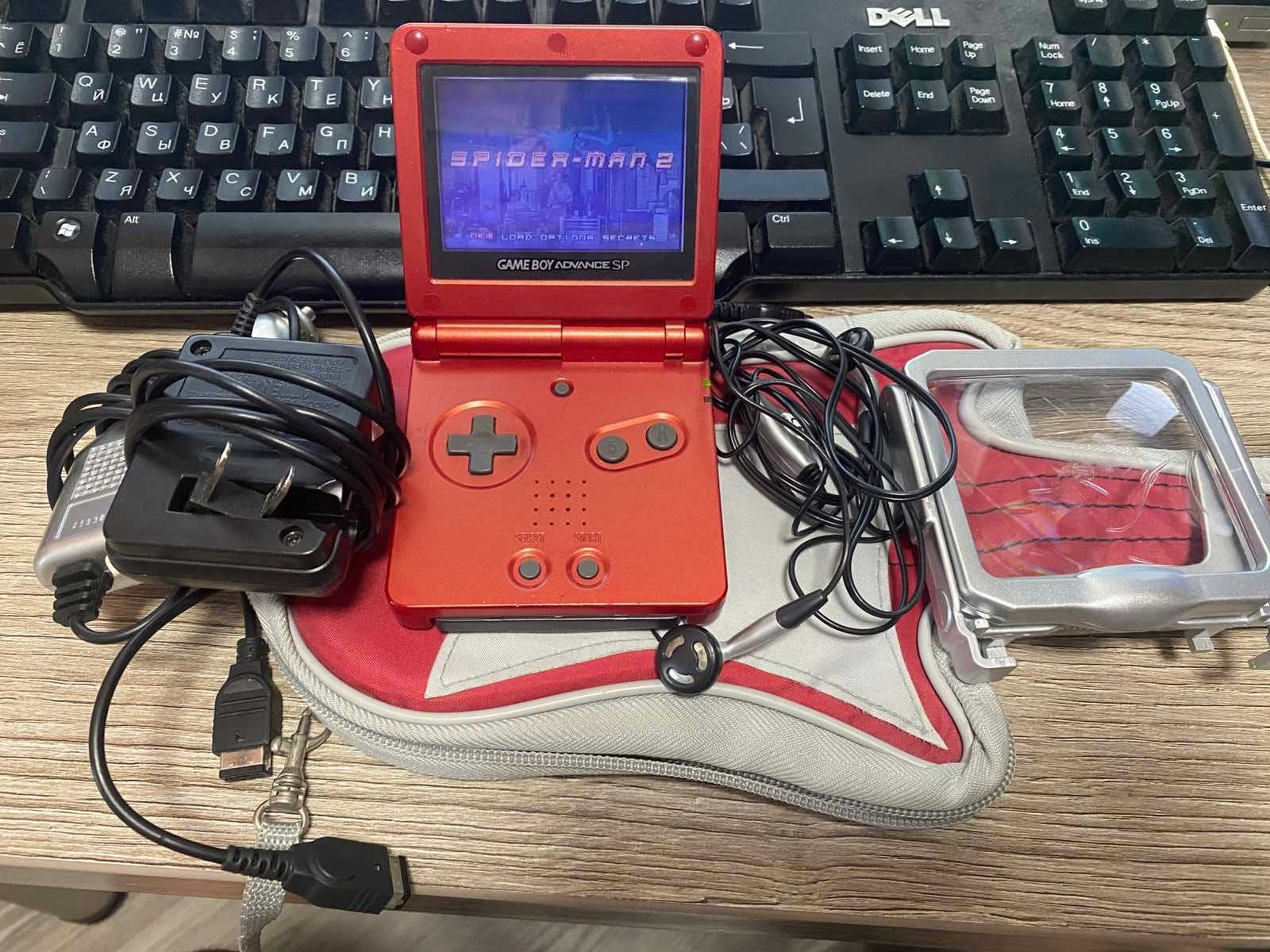 GameBoy Advance SP з зарядним пристроєм, 2 зарядних, гра, навушники