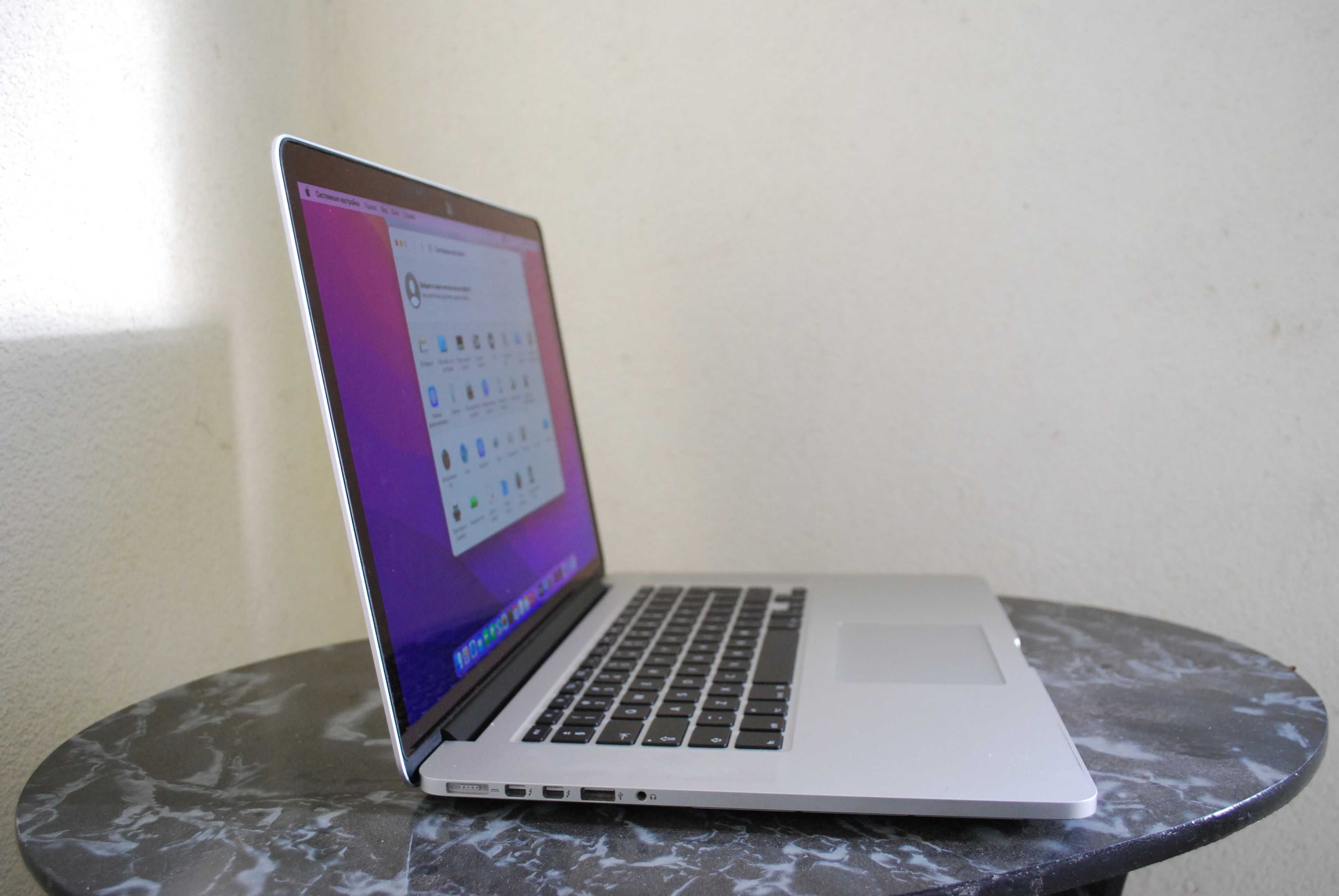 Ноутбук MacBook Pro 15'' MJLT2 2015 Core i7/16/512/Radeon R9, 2GB