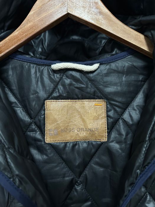 Микро пуховик Л размер подклад hugo boss orange