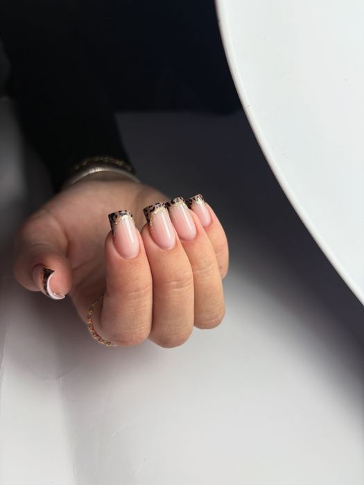 Paznokcie Pedicure Brwi manicure przedłużanie Salon urody Koszalin