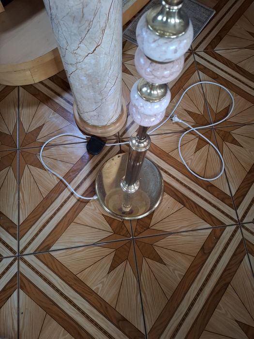 Lampa stojąca retro