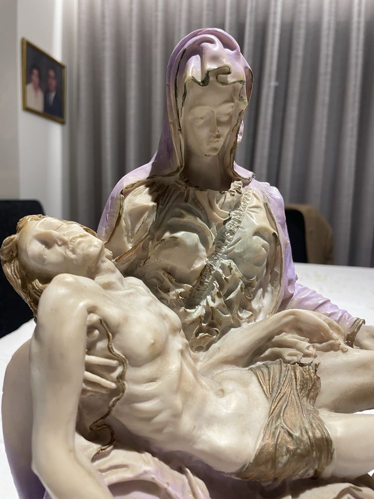 Imagem antiga Virgem Maria