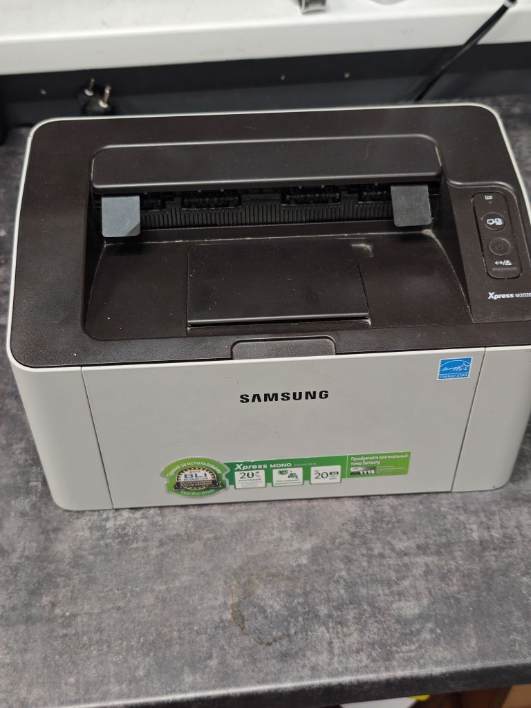 Продам принтер Samsung M2020