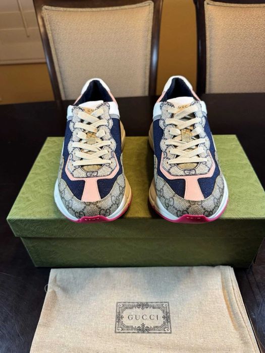 Ténis Gucci Rhyton GG Logo autênticos, novos, tamanho 36.5 / US 6.5.