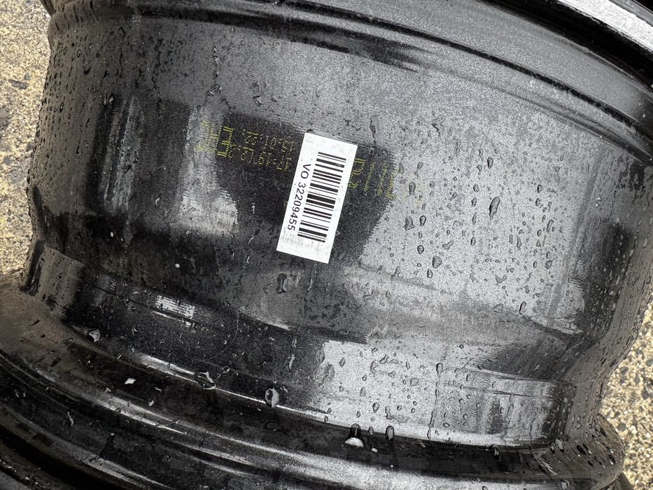 Felgi volvo v60,s60,v90,s90 r design 32209.422