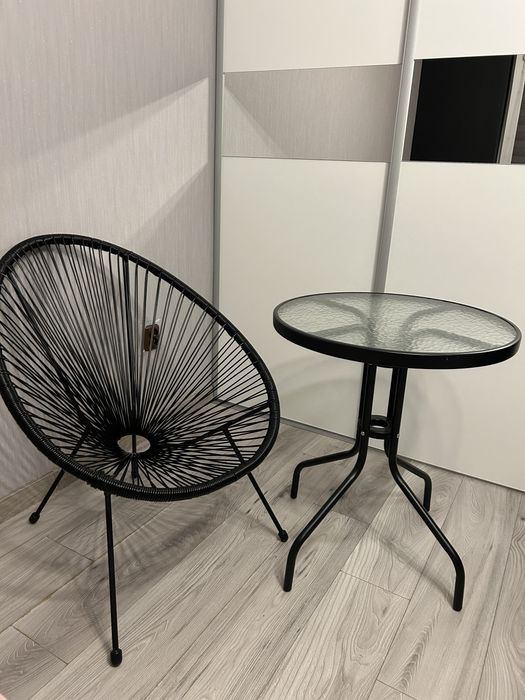 Komplet na taras lub do domu ogrodowy szklany stół i 2 krzesła ratan