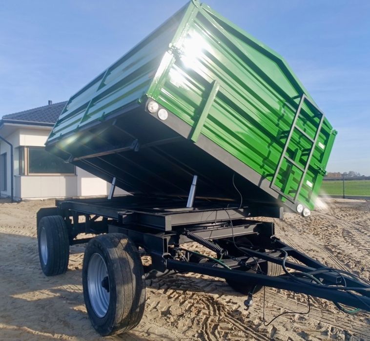 Przyczepa rolnicza wywrotka