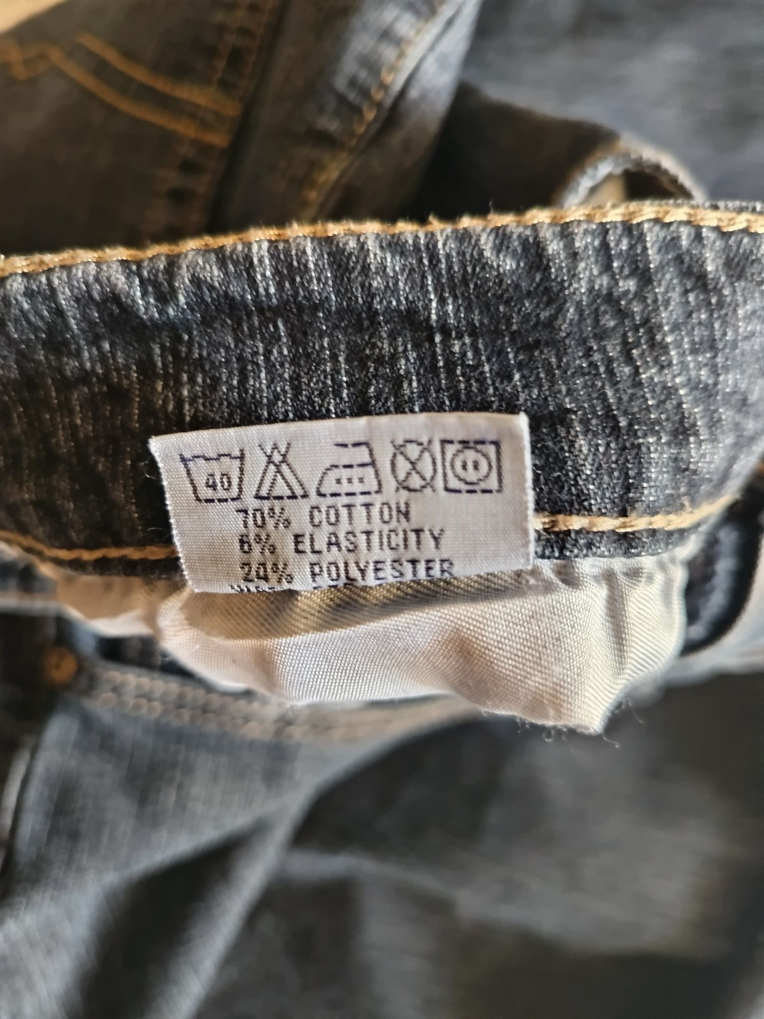Spodnie jeans męskie XL.