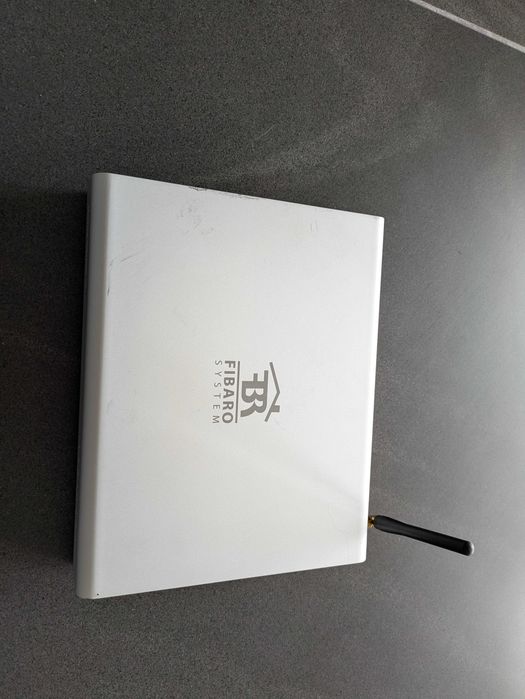 Centralka Fibaro HC 2.1