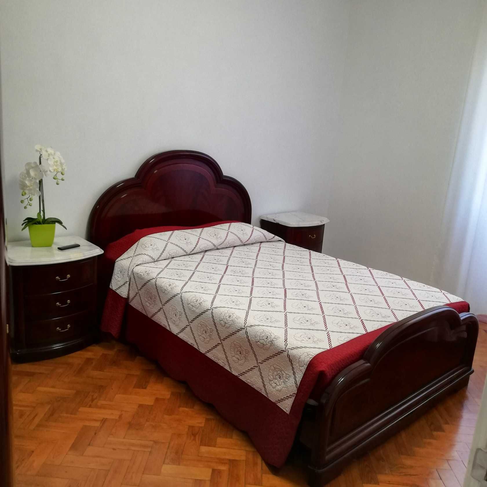 Mobília de quarto de Casal em ótimo estado de conservação.