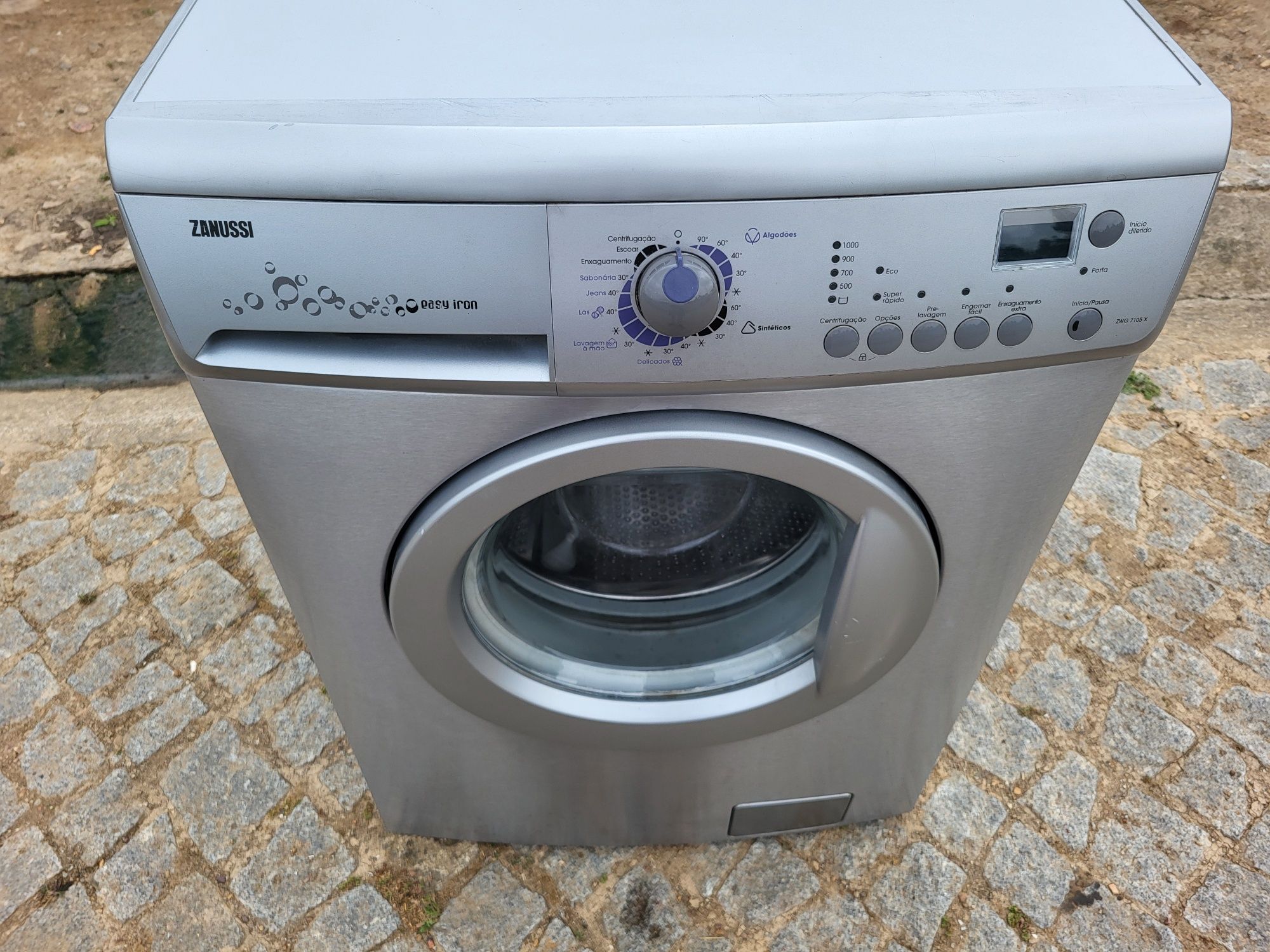 Máquina de lavar roupa Zanussi de 7 kg em INOX com entrega e garantia