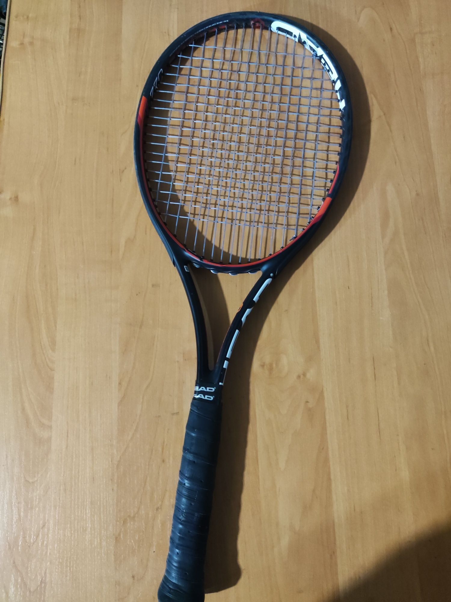 Продам профессиональные теннисные ракетки Head,  Babolat