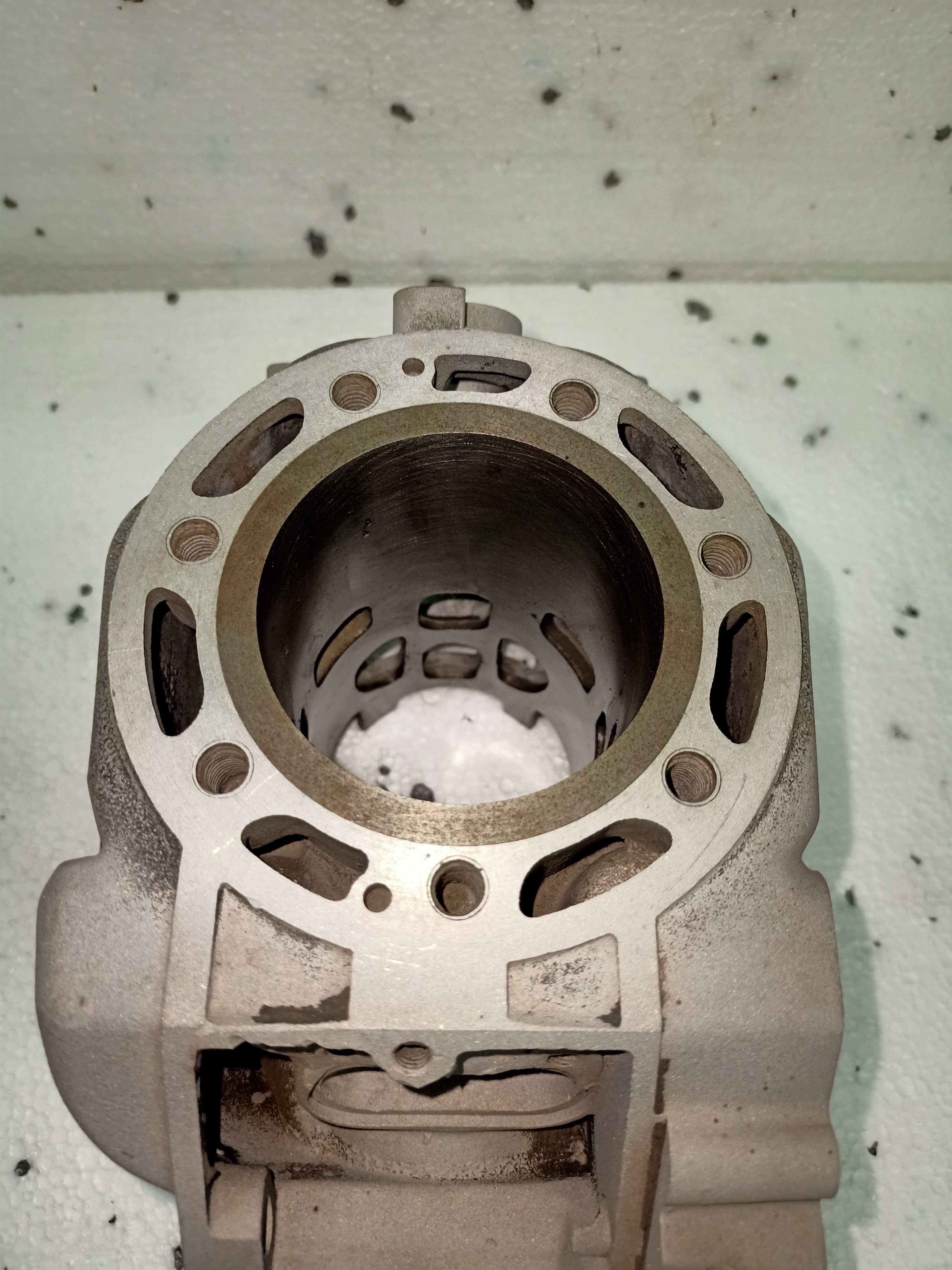 Tulejowanie, regeneracja cylindra 125ccm YZ, RM, CR, WR, KX, EXC, SX