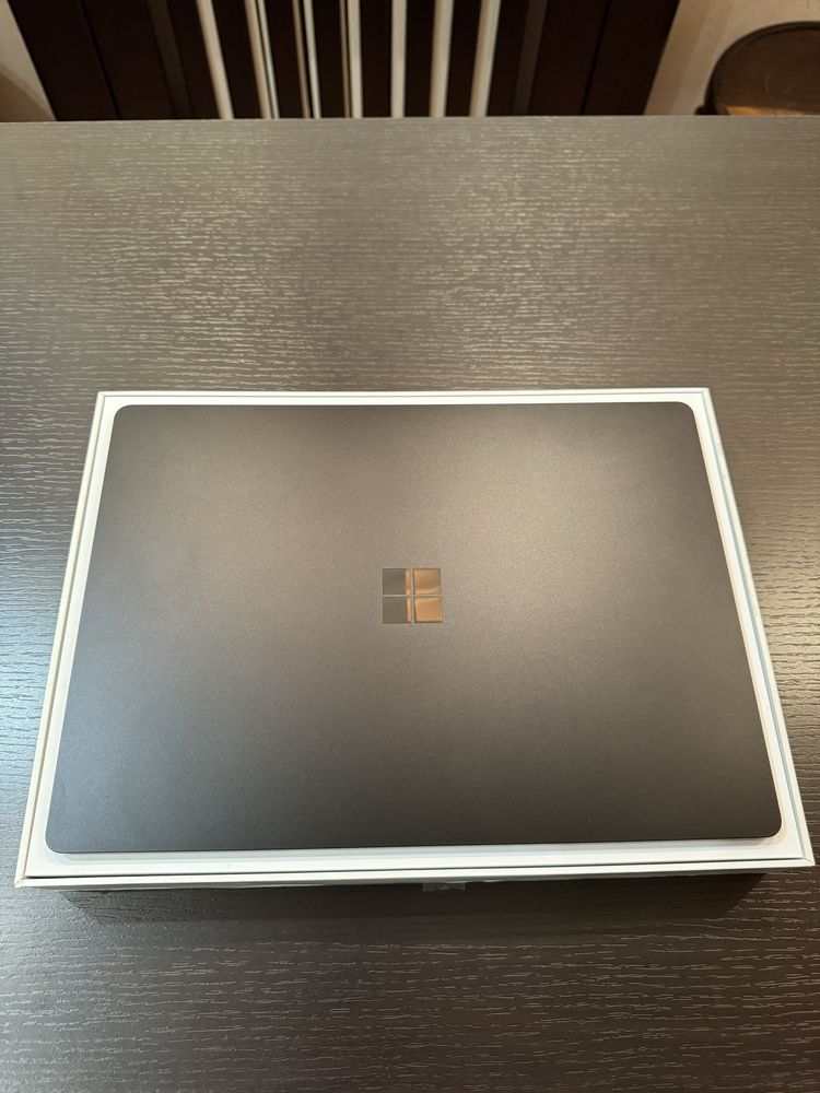 Microsoft surface laptop 3/ i5-1035G7/ 8GB/ 256GB SSD/ Стан нового