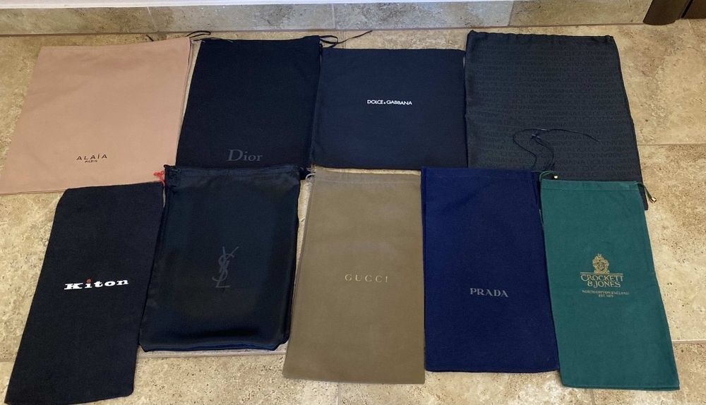 Оригинальные пыльники, пакеты от известных брендов.