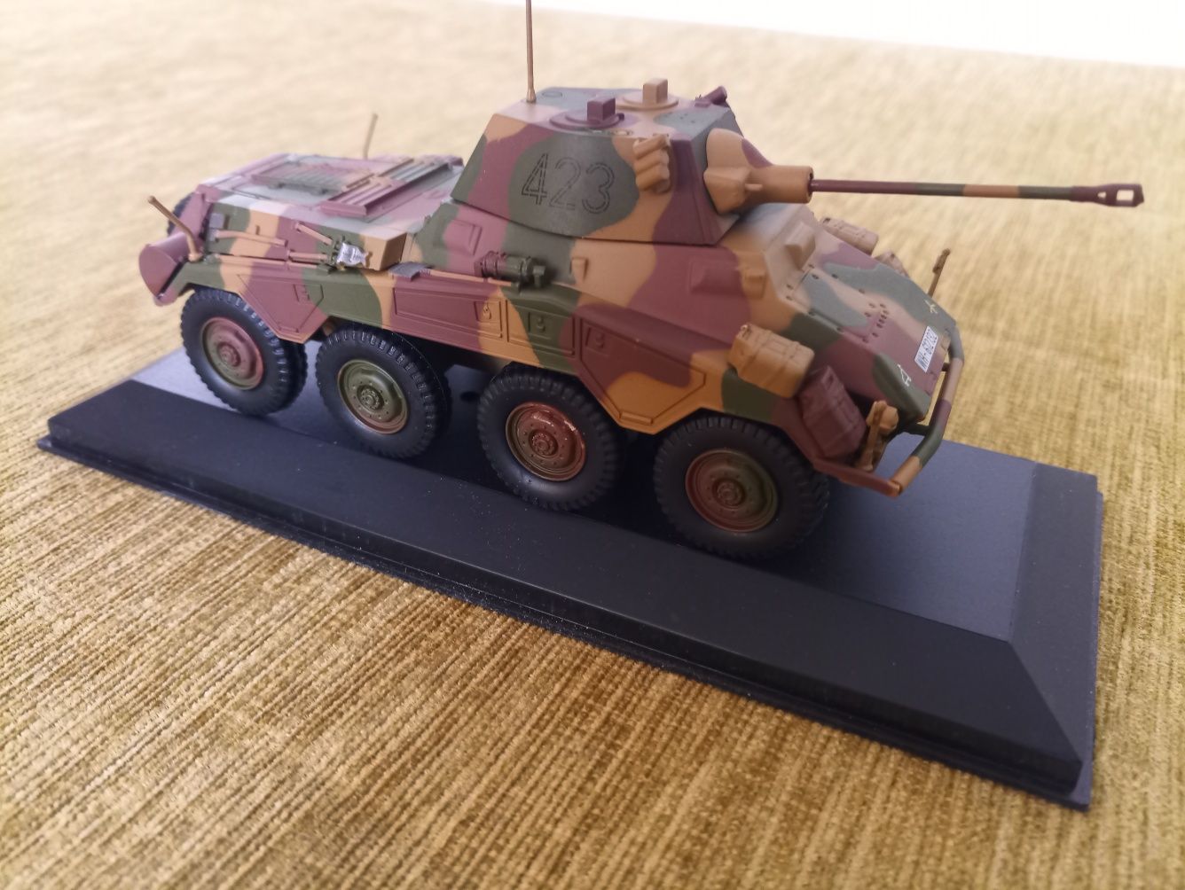 Model Sd.Kfz. 234/2 Puma 20. Pz.Div. 1:43