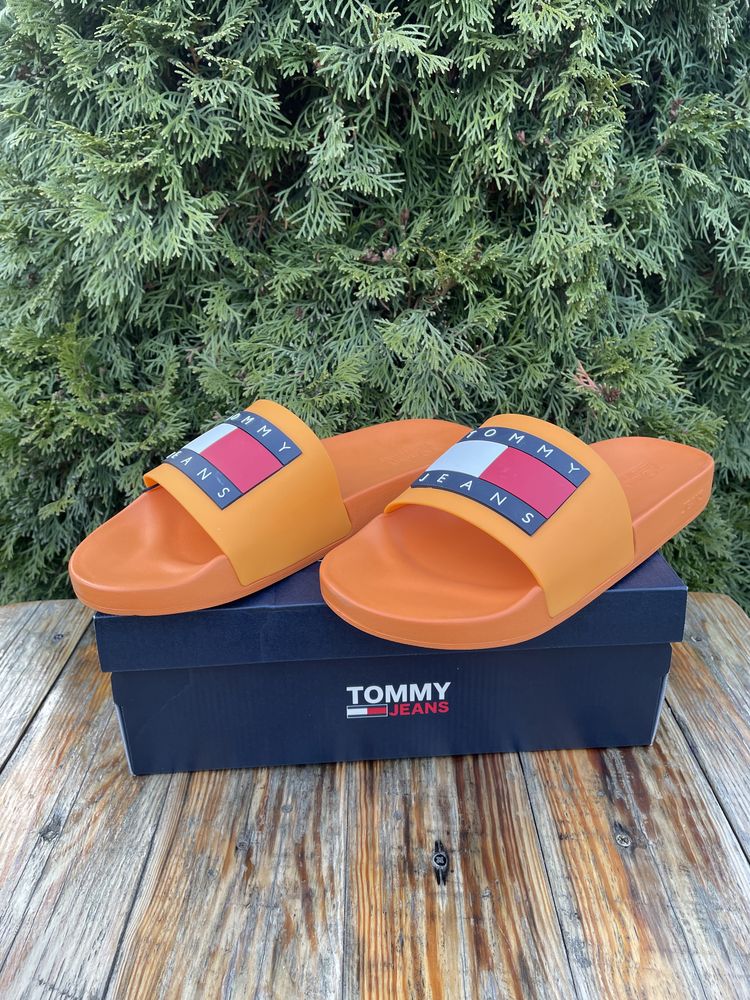 Шлепанцы tommy hilfiger (th pool slides) с америки 10us,11us,11,5us