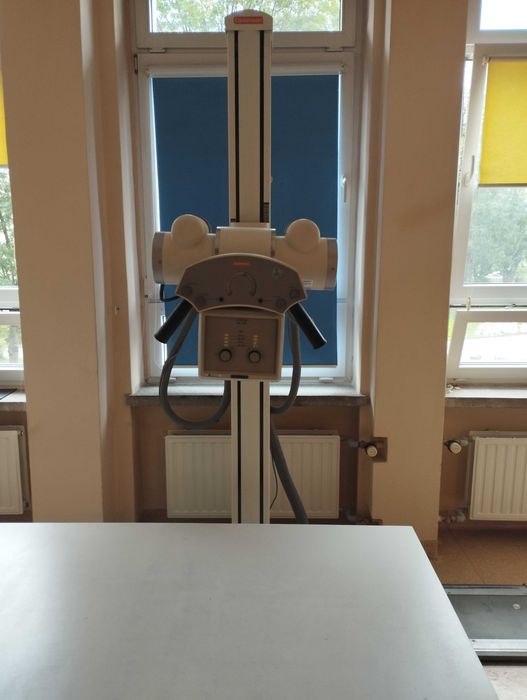 Aparat RTG z Kolumną podłogową