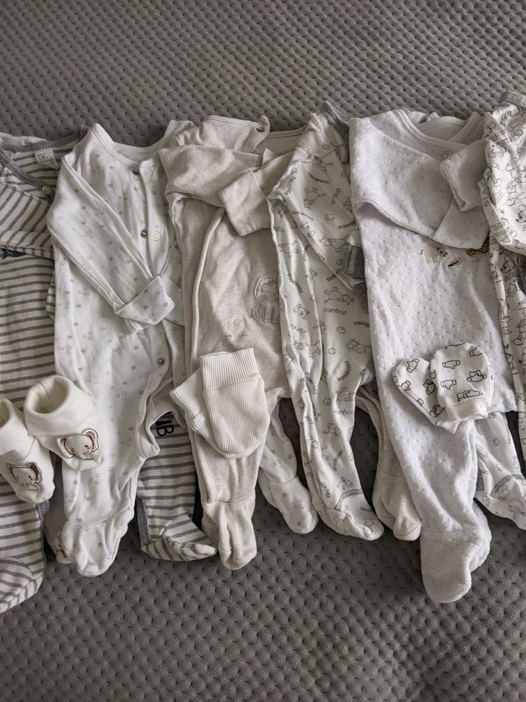 Одяг для малюка від народження до 3 місяців