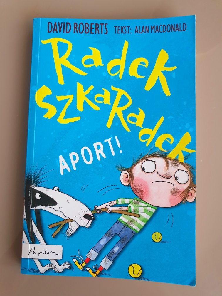 Radek Szkaradek. Aport!  Alan MacDonald