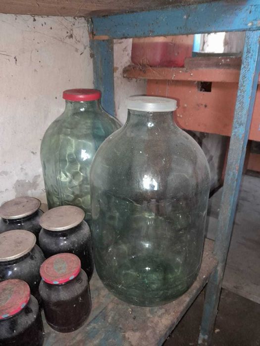 Продам стеклянные бутыли