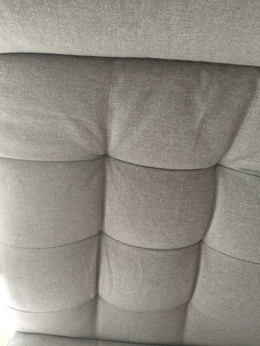 Cadeira Poltrona, chapa de carvalho e almofada verde claro