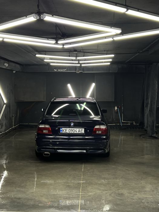 Продам BMW E39 V8 3.5 безванос!