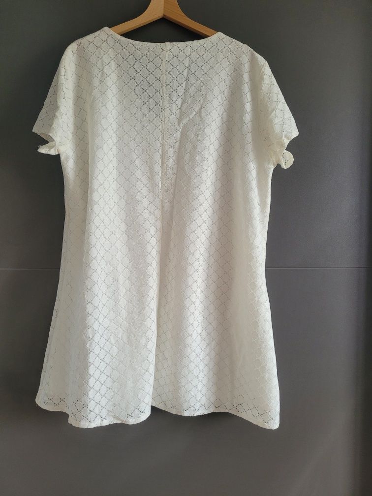 Biała sukienka kremowa rozmiar 2XL
