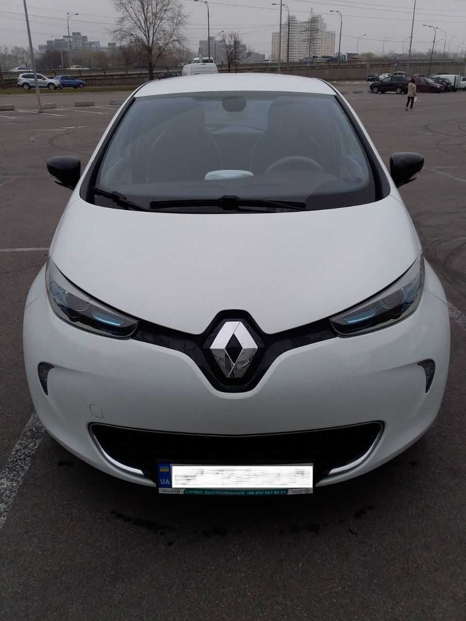 Сдам электромобиль Renault Zoe в аренду для личного использования .