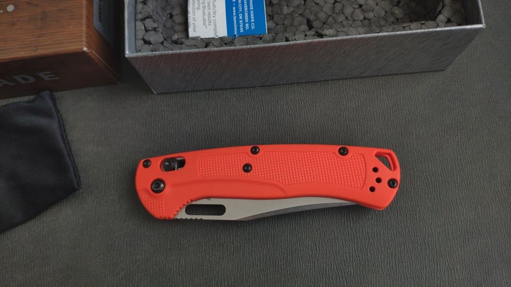 Benchmade Taggedout USA CPM-154