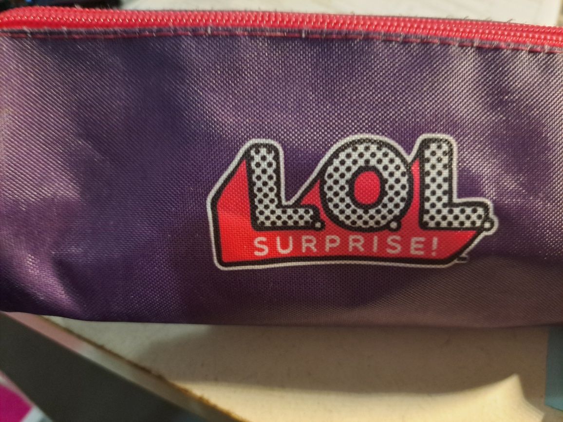 Estojo escolar LOL