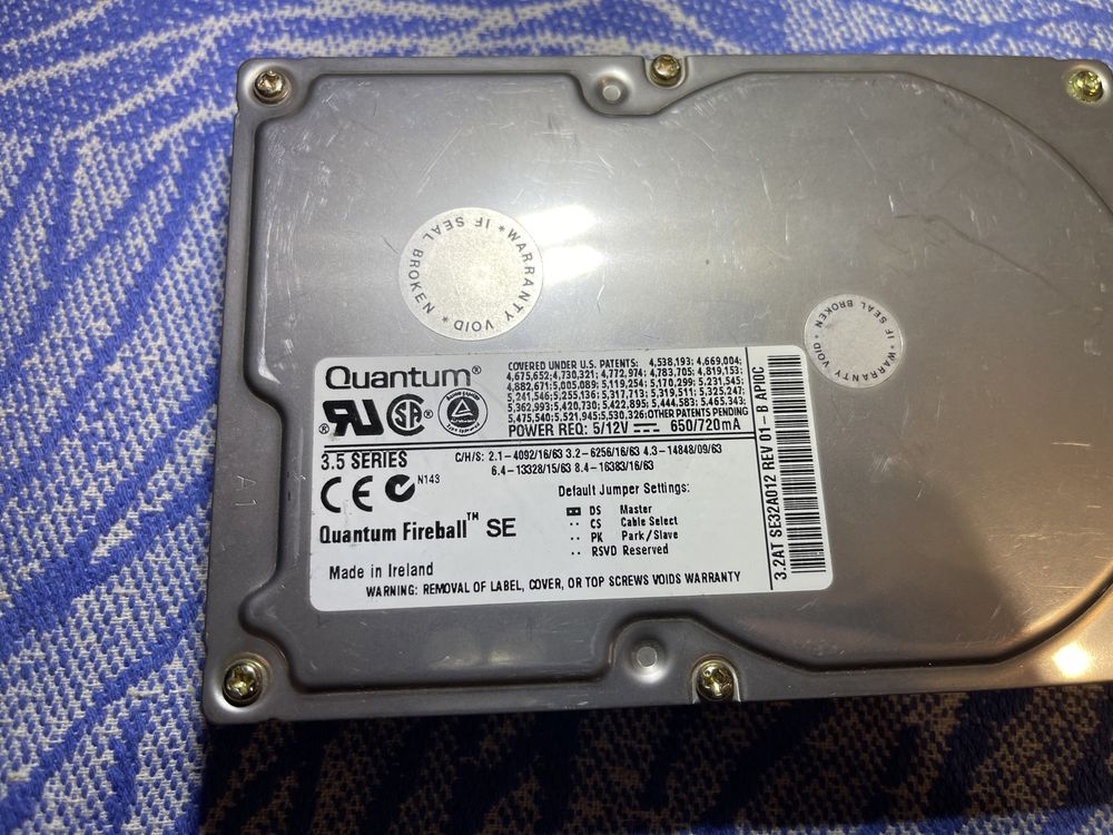 Жорсткий диск HDD Quantum 3.2 AT SE32A012