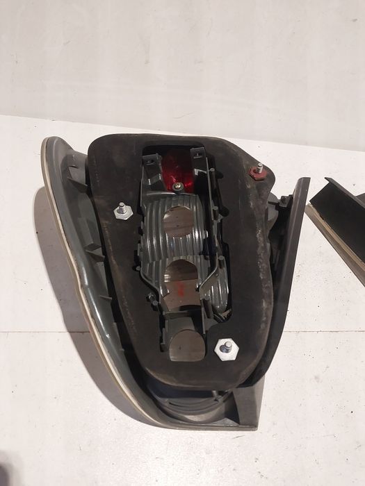 Bmw e 46 compact clear tylna lampa tył prawa lewa m pakiet