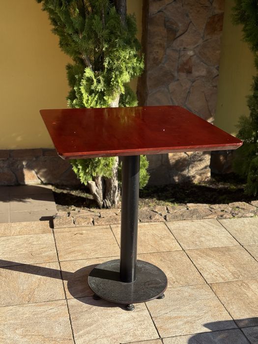 Столы массив дерева для кафе и ресторанов.