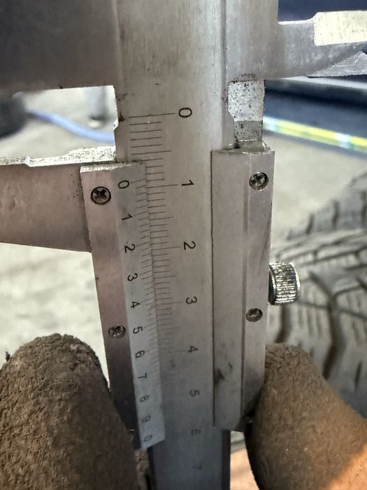 Оригінальні диски на BMW з зимовою гумою