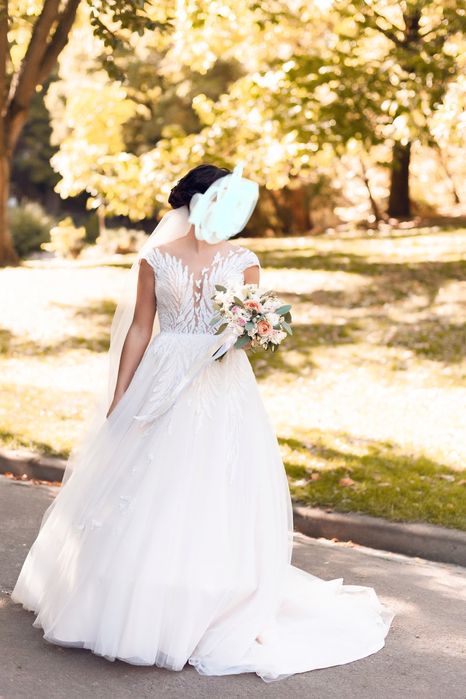 Оренда або продаж італійської весільної сукні