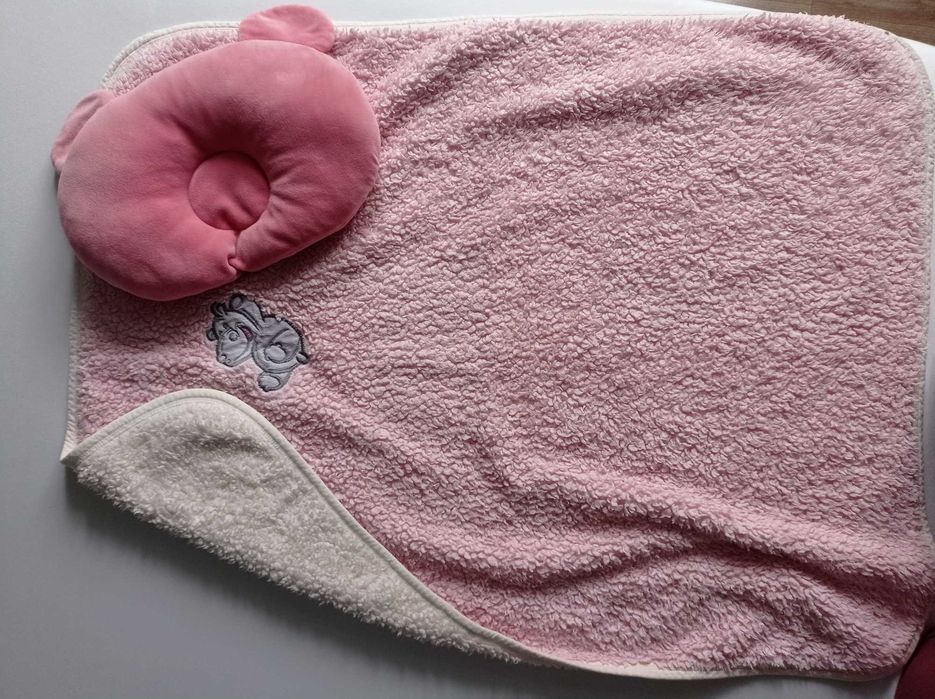 Poduszka i koc do wózka