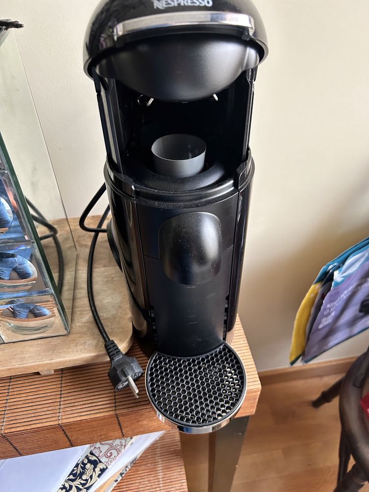 Máquina de café Nespresso Vertuo