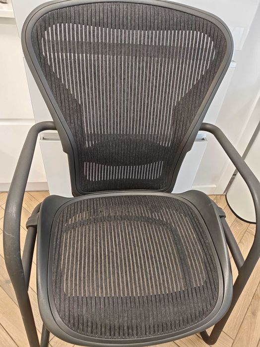 Herman Miller Aeron rozmiar B fotel klasy premium