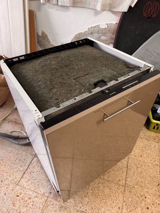 Maquina de lavar loiça Meireles