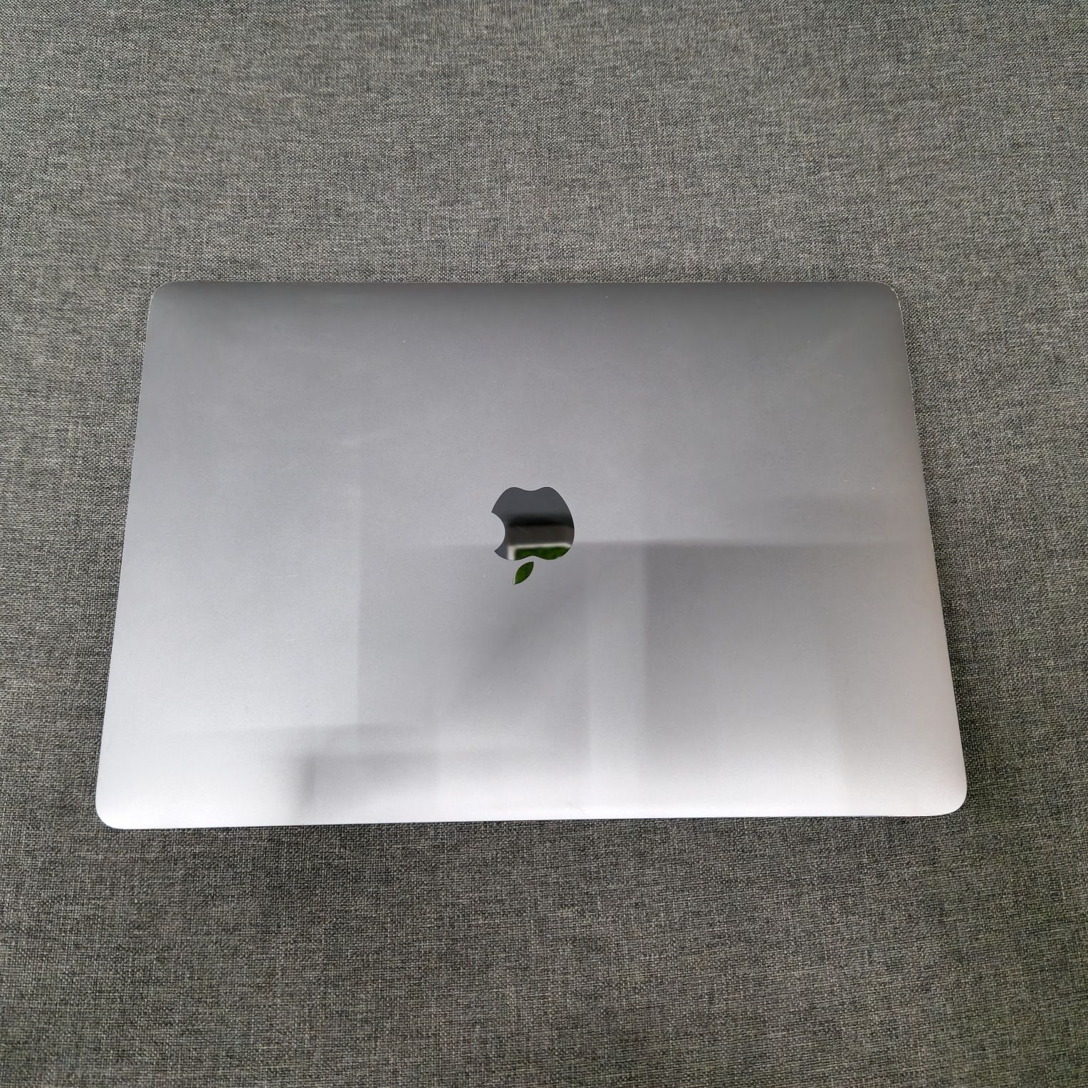 Продам MacBook Pro 2017 "a1708" i5/8gb/250gb SDD