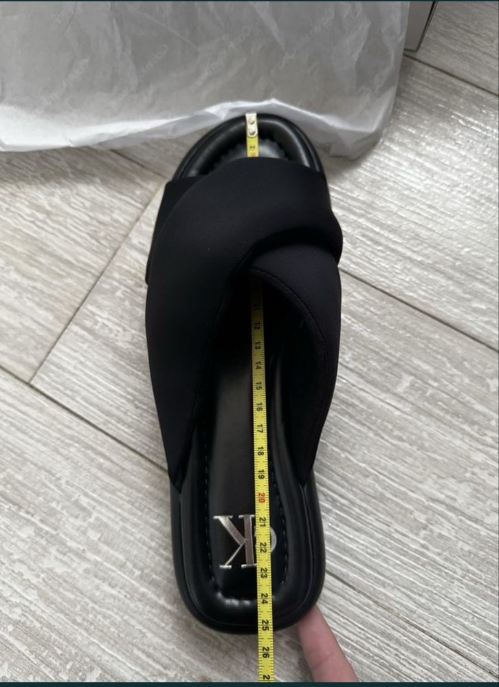 Шльопанці жіночі Calvin Klein, 39 р