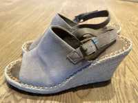 Espadryle na koturnie Toms r40