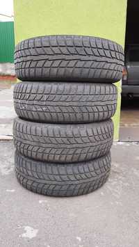 Шины зимние Корея,Hankook Winter 195/65R15.Б/У 4 шт.хорошее состоянии