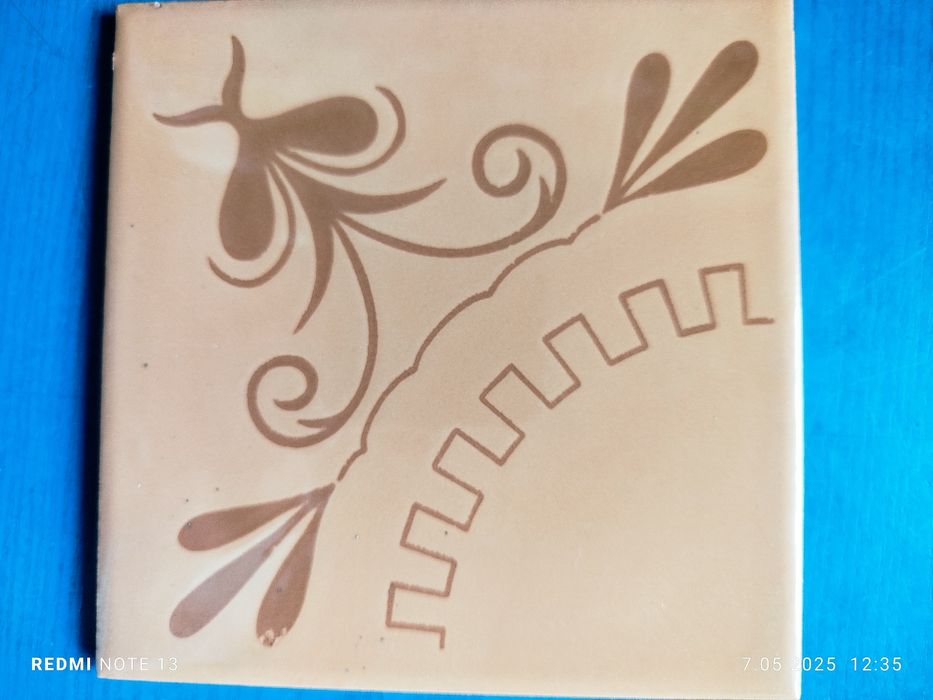 Płytka ścienna nowa